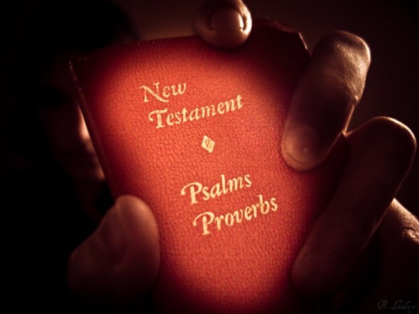 Testimony 2AAG_3buz2p1ii0_detail